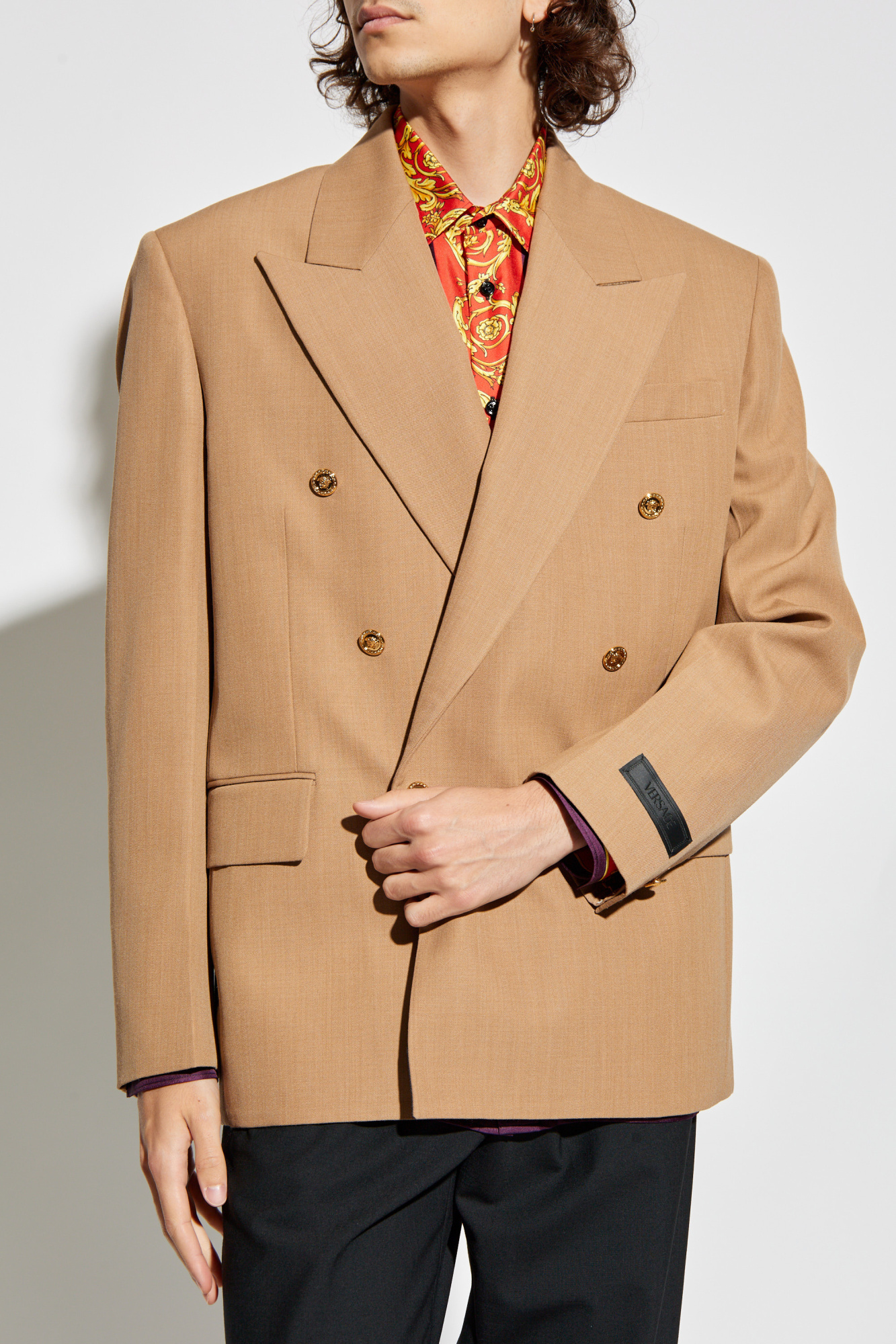 ジャケット VERSACE SS24 DOUBLE-BREASTED BLAZER (1013463_1A046491UI20) VERSACE SS24 DOUBLE-BREASTED BLAZER (1013463_1A046491UI20